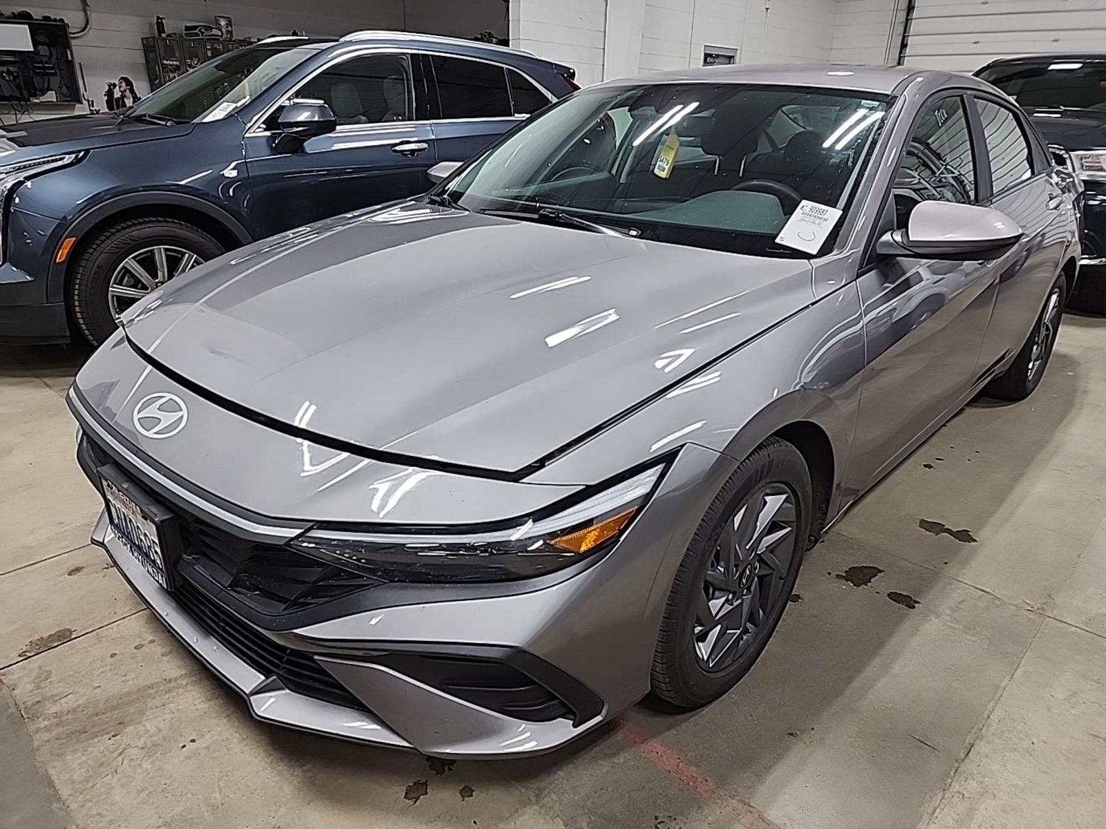 2024 Hyundai Elantra   FWD