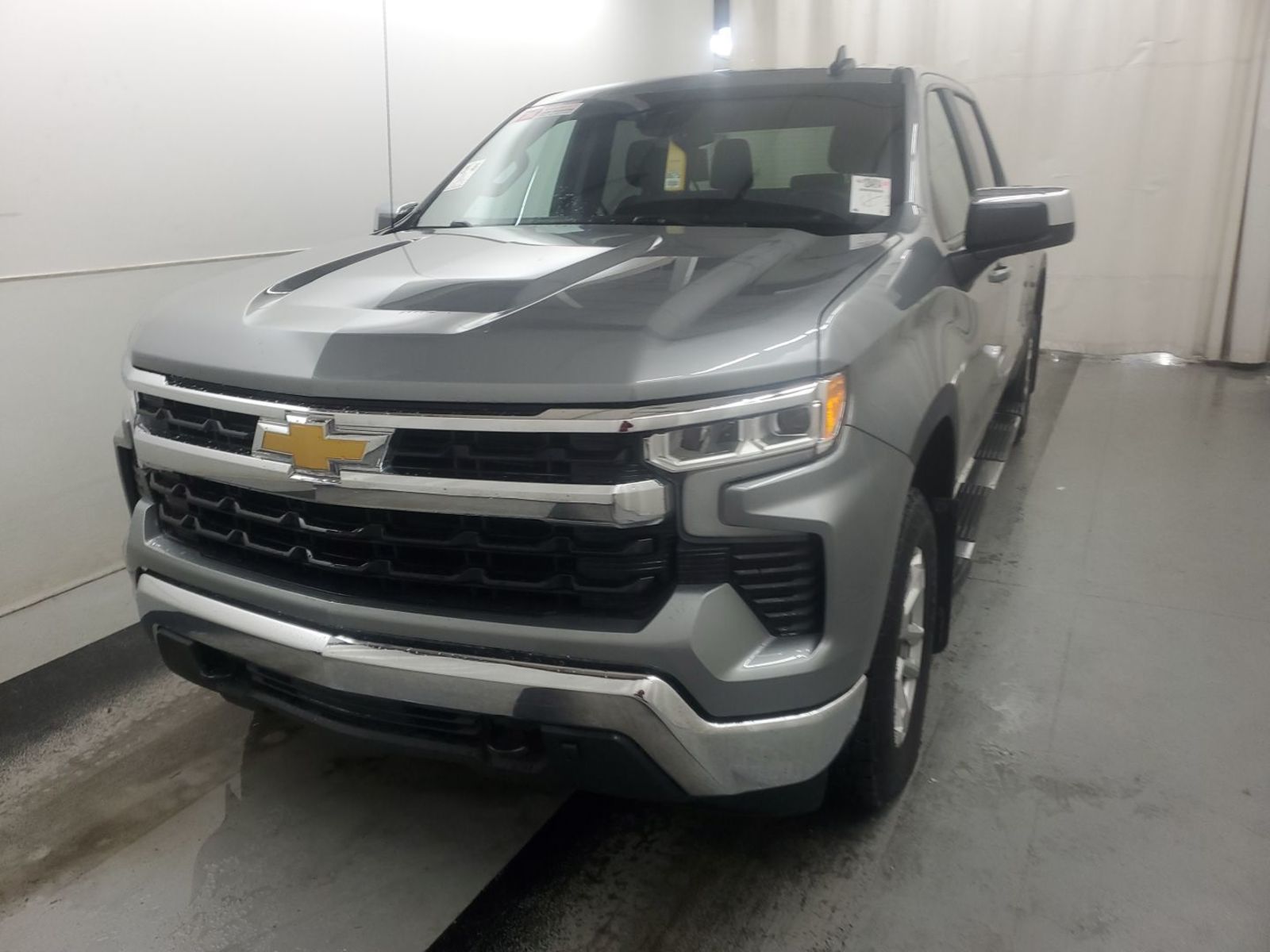 2023 Chevrolet Silverado 1500  LT AWD