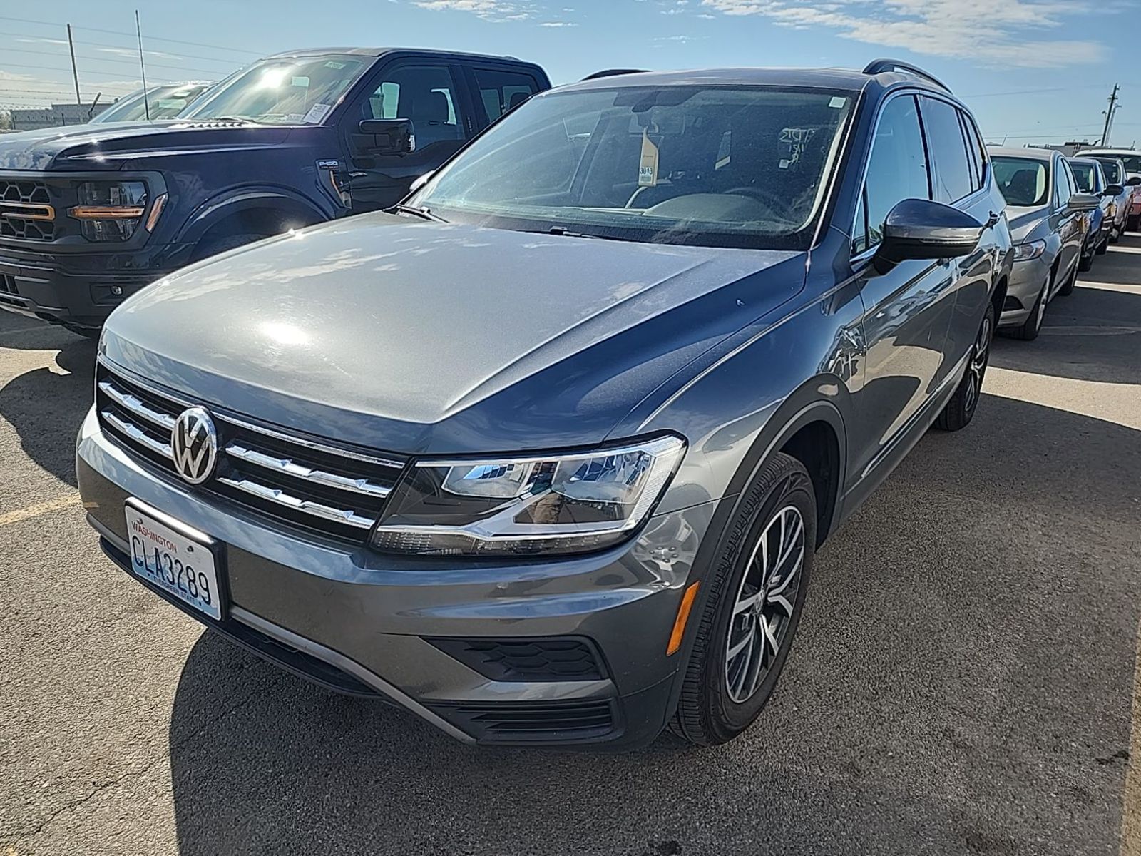 2020 Volkswagen Tiguan  SE AWD