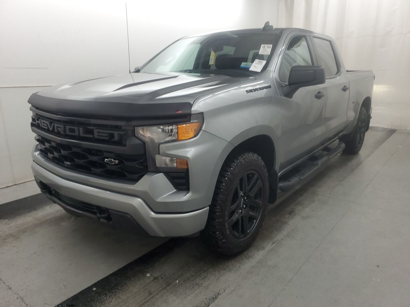 2023 Chevrolet Silverado 1500  Custom AWD