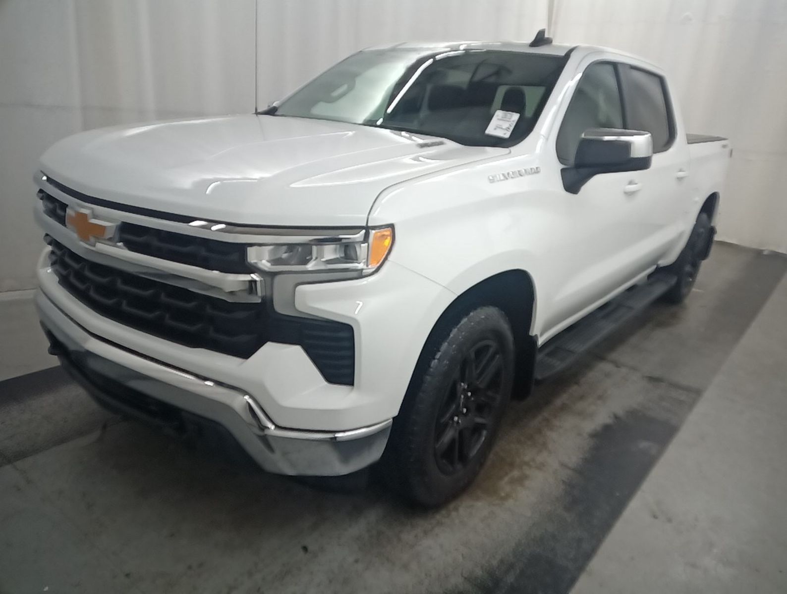 2024 Chevrolet Silverado 1500  LT AWD