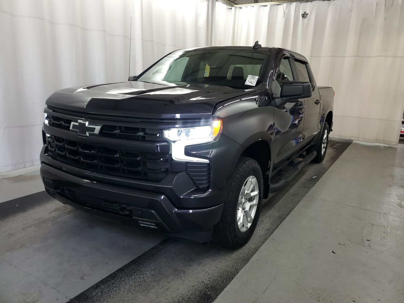 2023 Chevrolet Silverado 1500  RST AWD