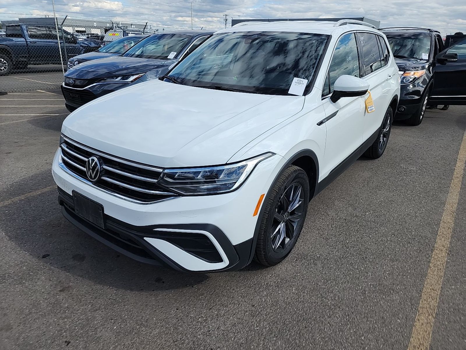 2024 Volkswagen Tiguan  SE AWD