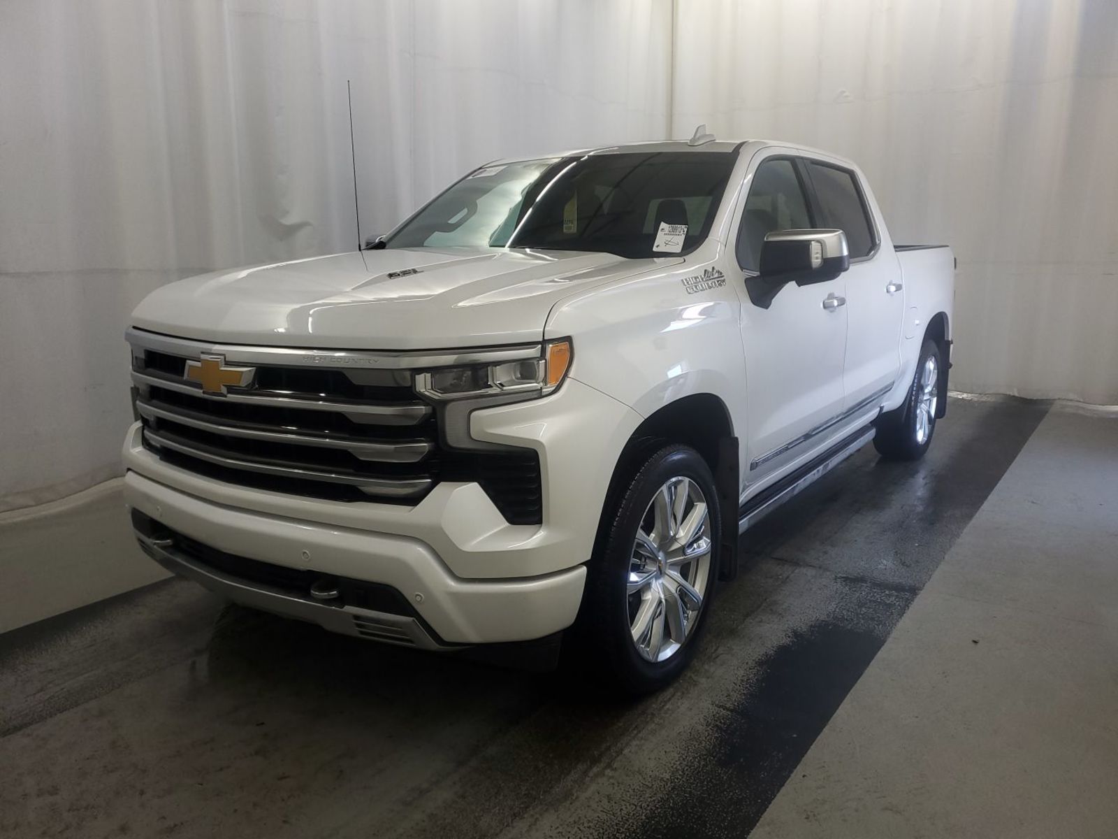 2025 Chevrolet Silverado 1500  High Country AWD