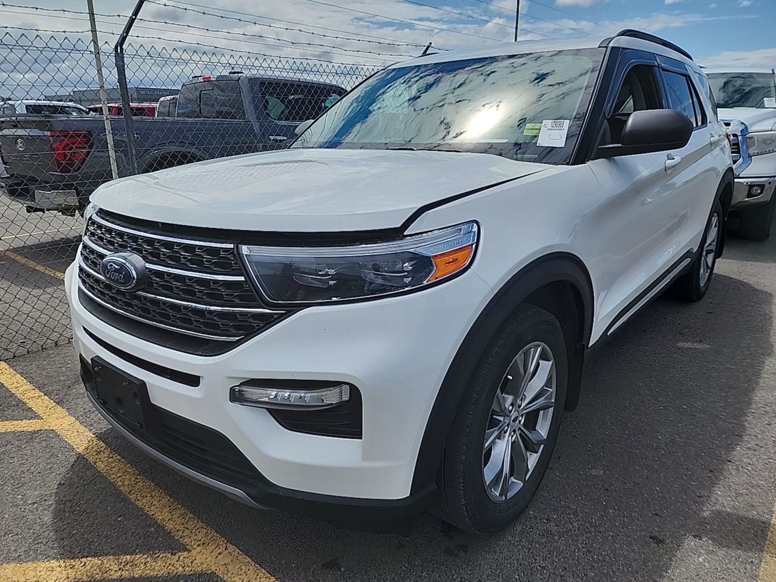 2022 Ford Explorer  XLT AWD