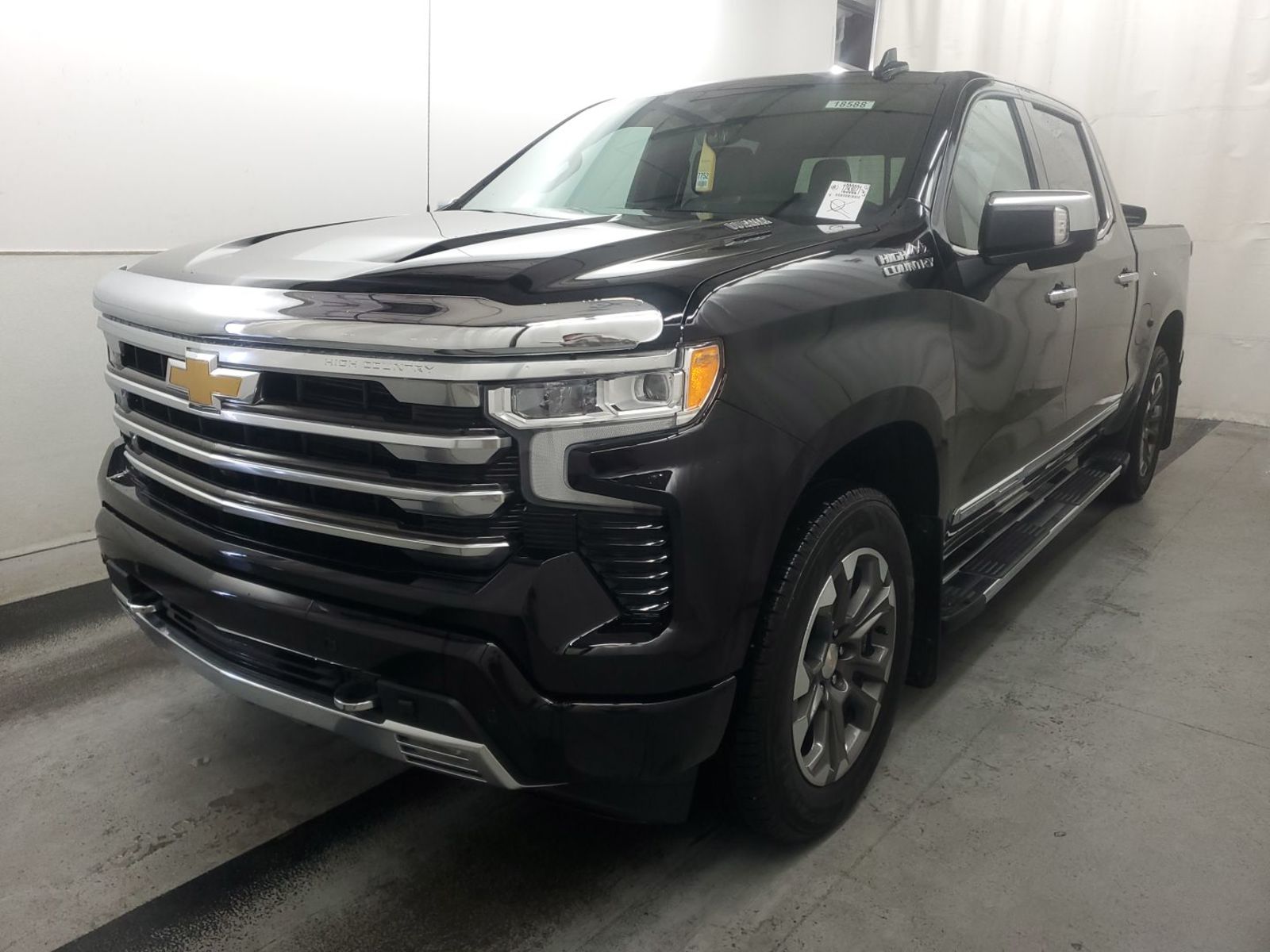 2023 Chevrolet Silverado 1500  High Country AWD
