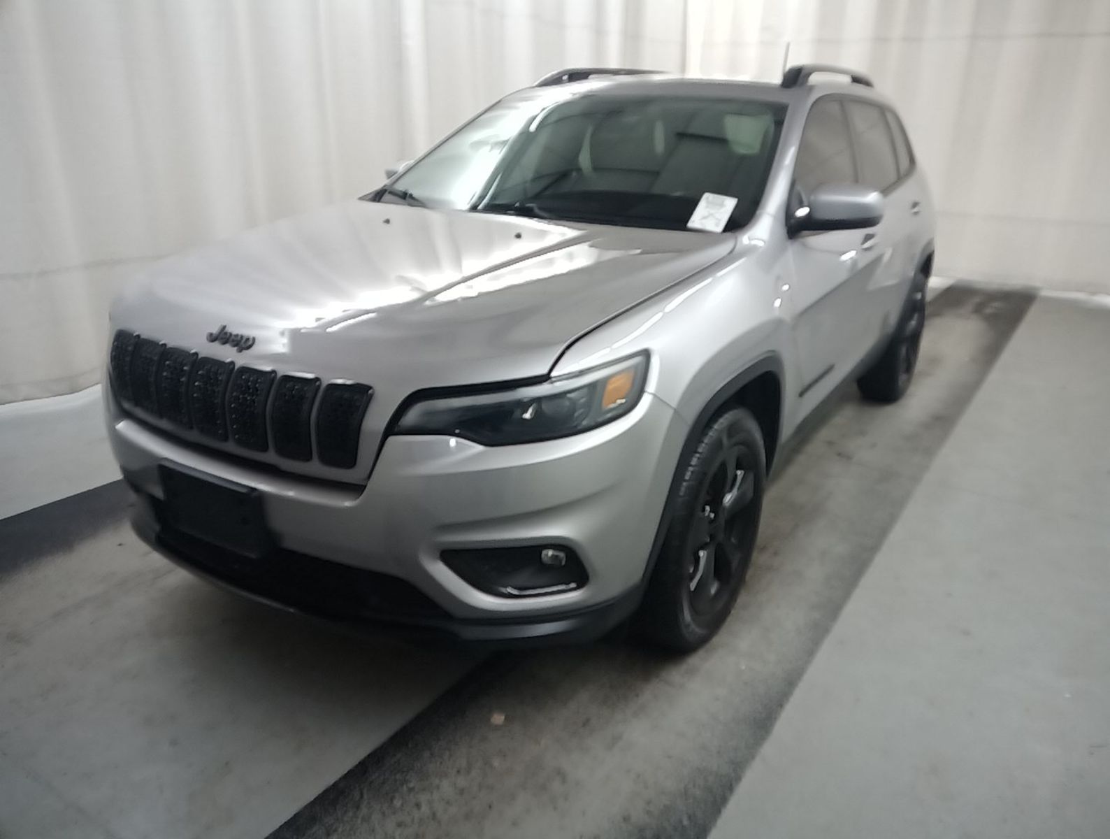 2021 Jeep Cherokee   AWD