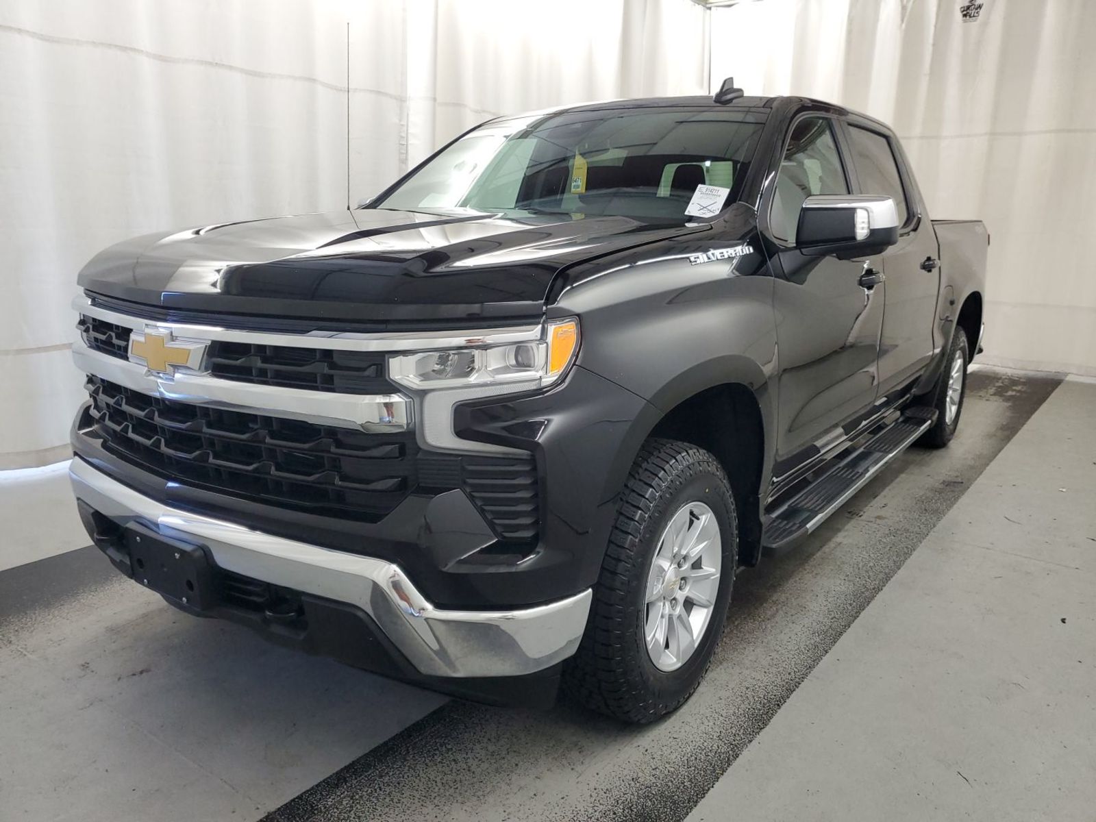 2023 Chevrolet Silverado 1500  LT AWD