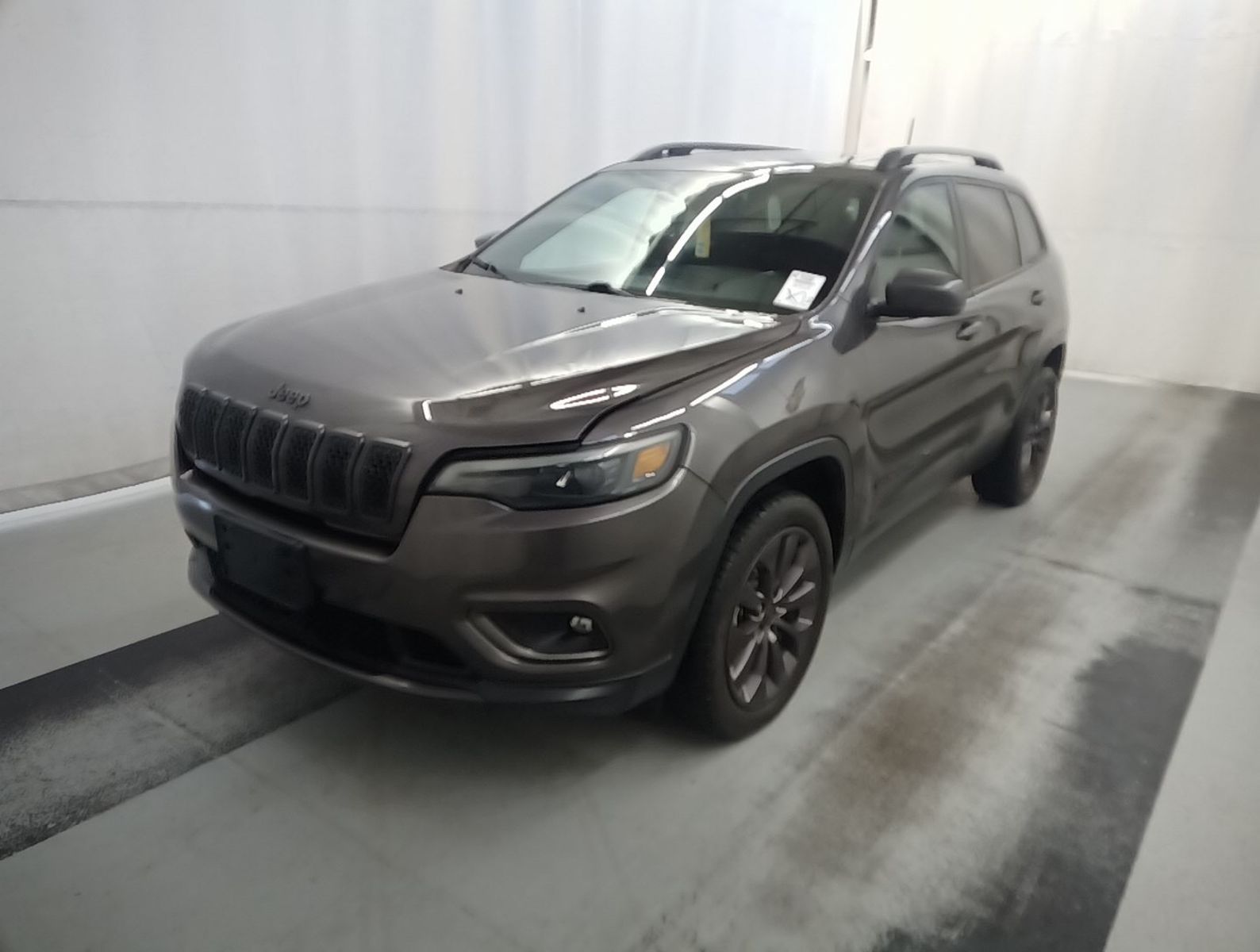 2021 Jeep Cherokee   AWD