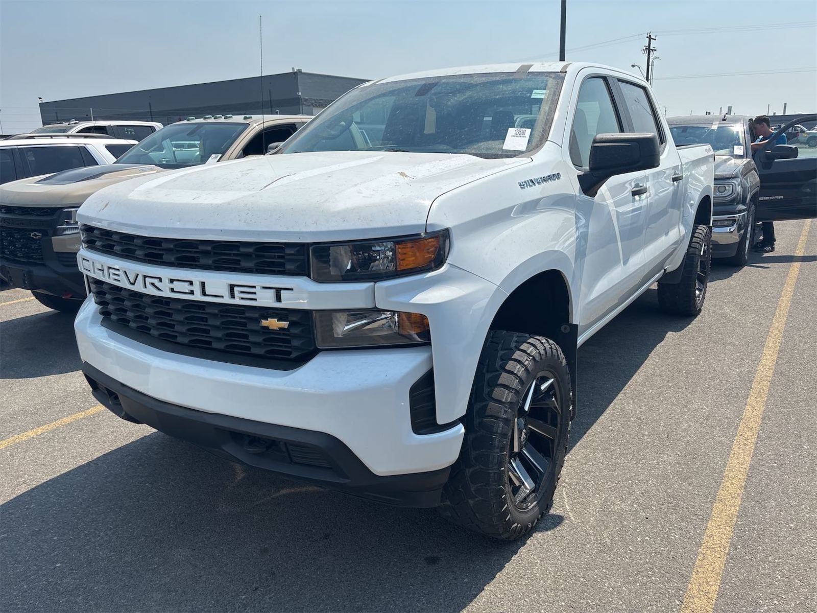 2020 Chevrolet Silverado 1500  Custom AWD