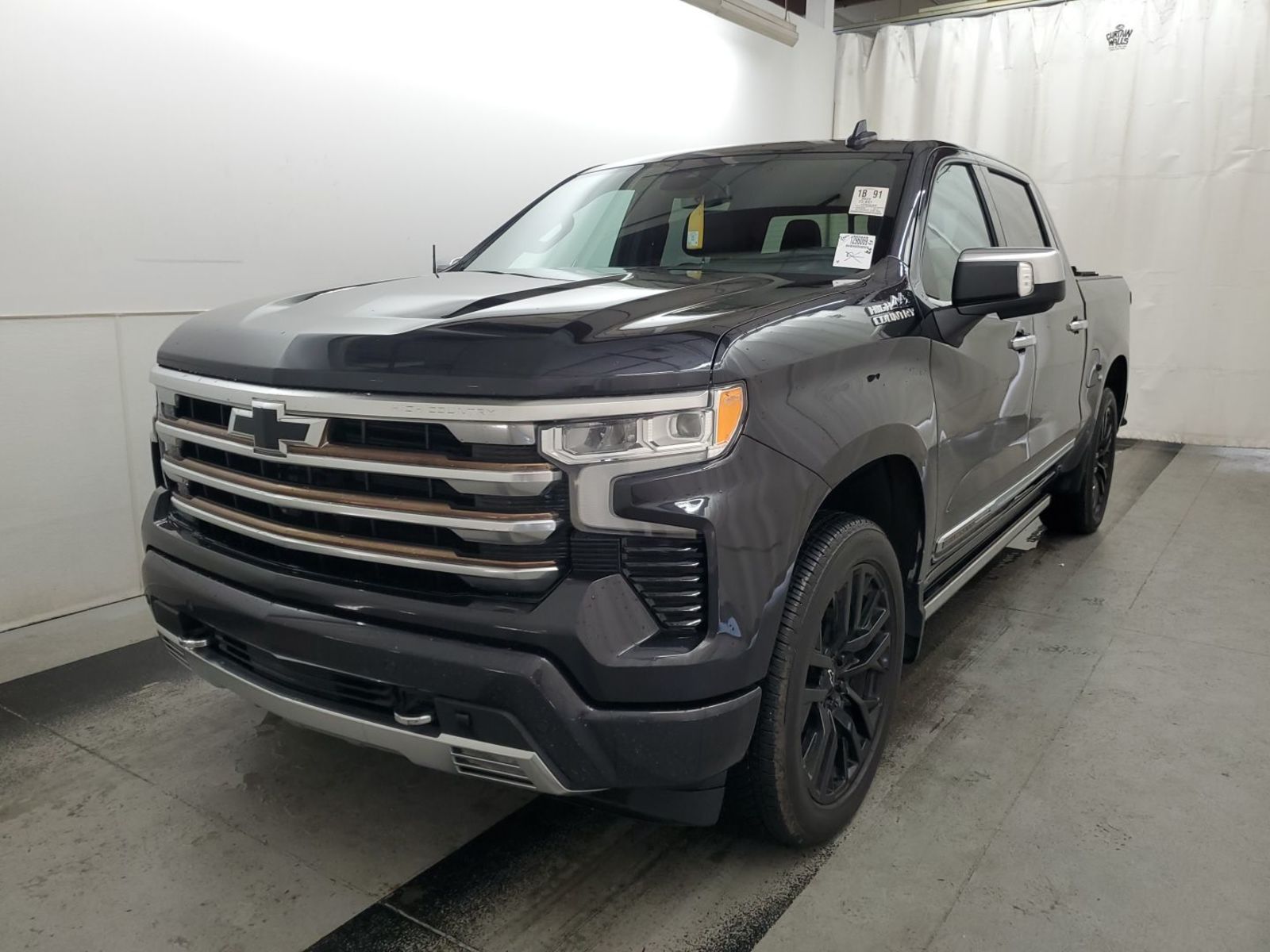 2022 Chevrolet Silverado 1500  High Country AWD