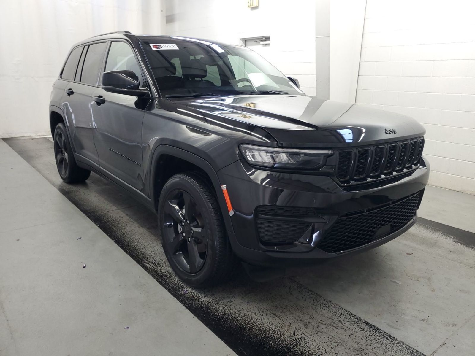 2024 Jeep Grand Cherokee   AWD