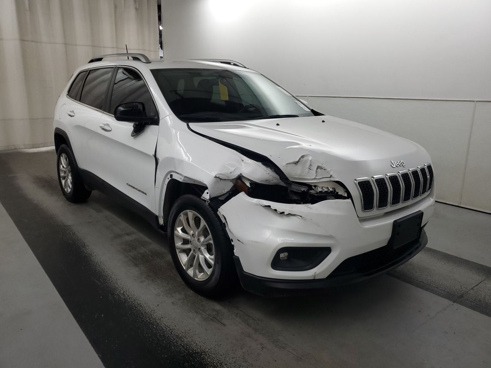 2019 Jeep Cherokee  Latitude FWD