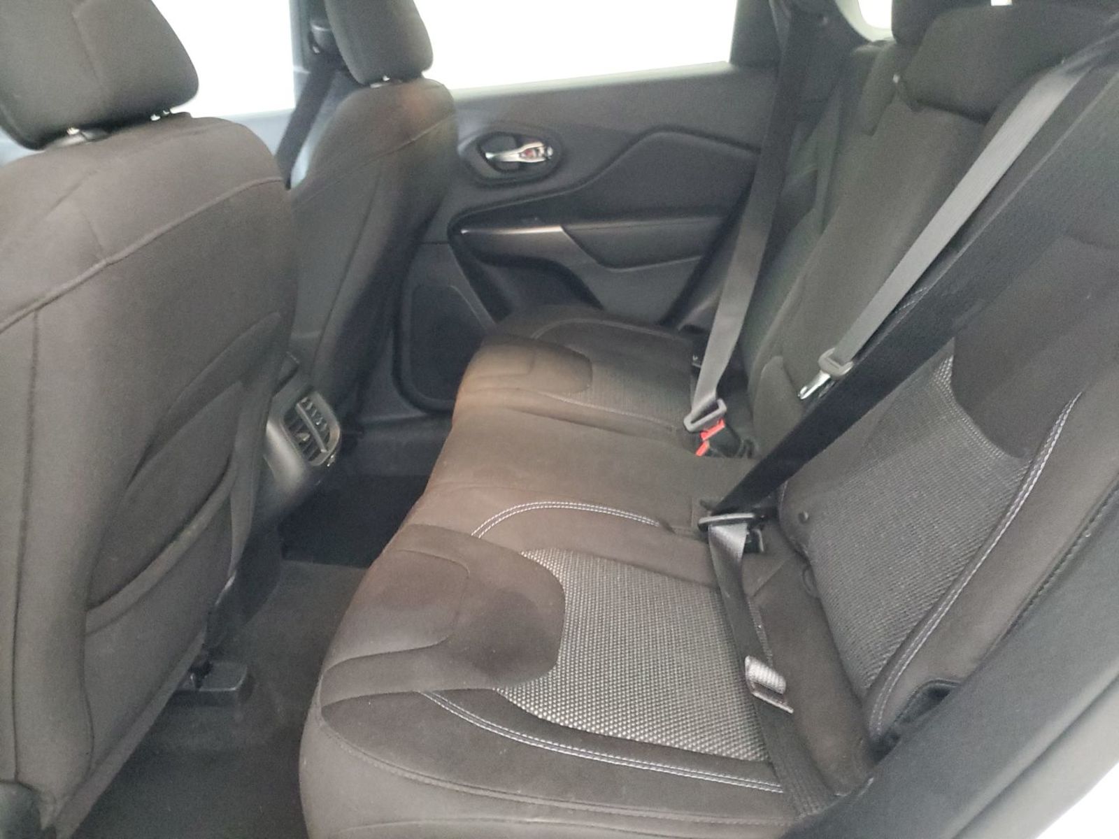 2019 Jeep Cherokee  Latitude FWD