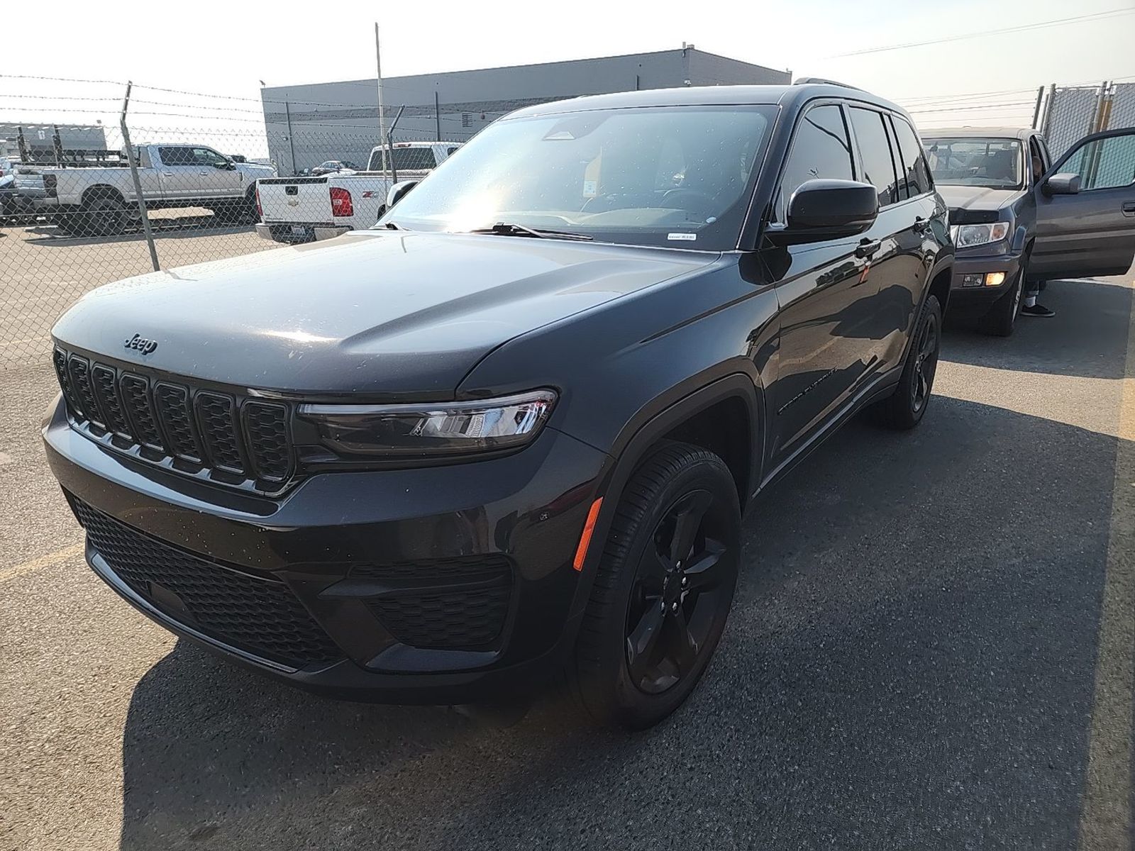 2023 Jeep Grand Cherokee   AWD