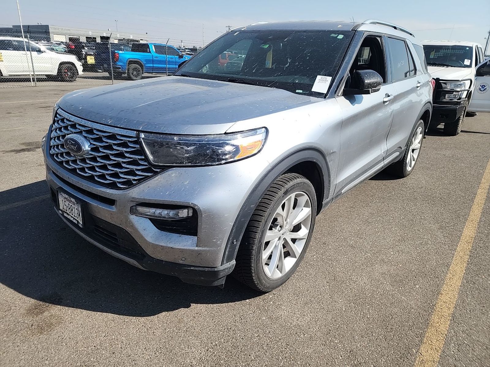 2023 Ford Explorer   AWD