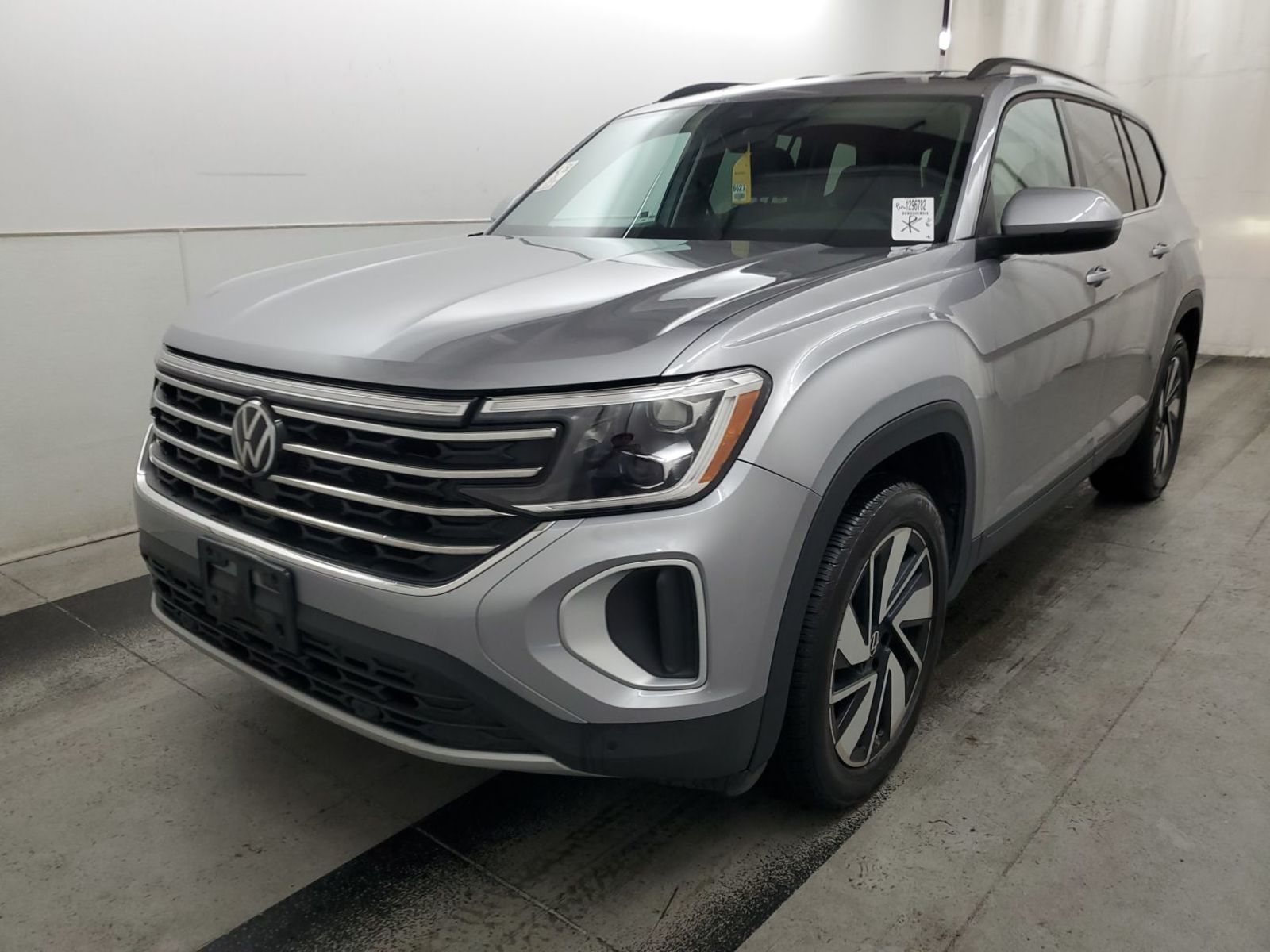 2025 Volkswagen Atlas   FWD