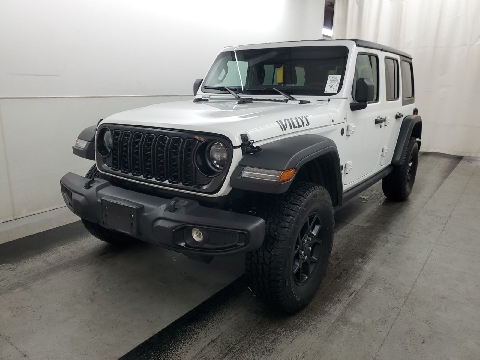 2025 Jeep Wrangler   AWD