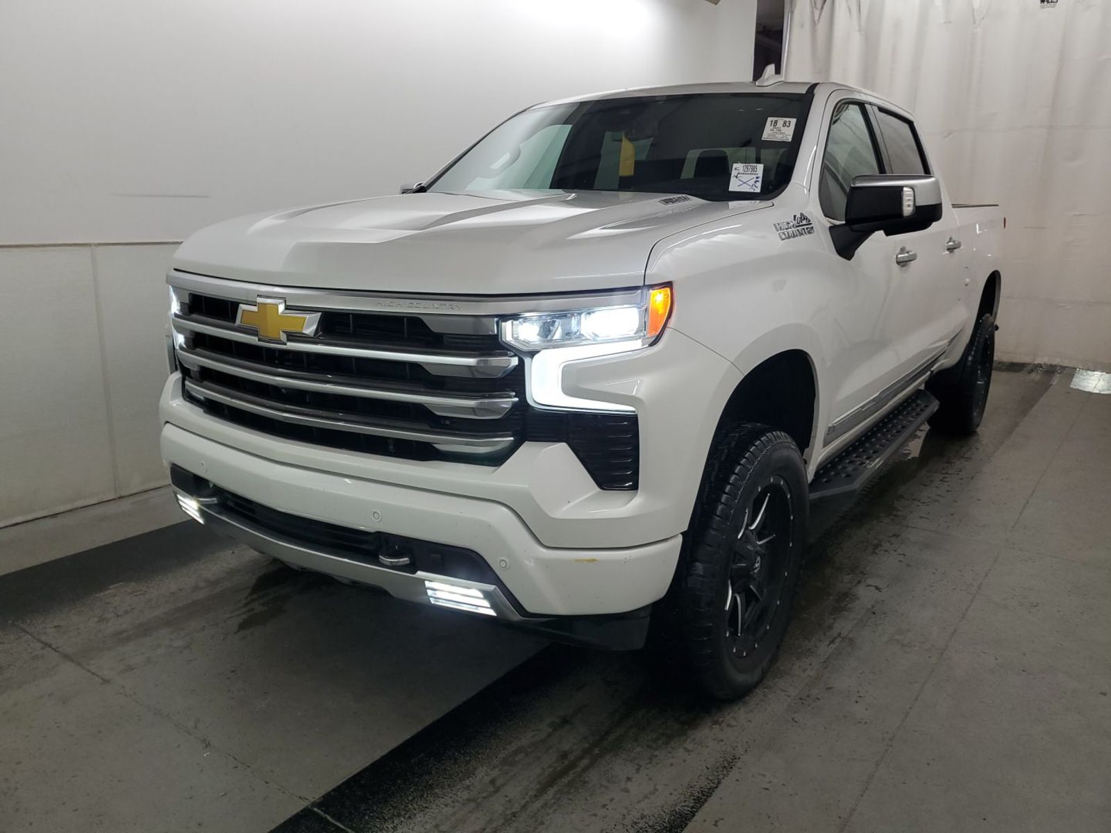 2023 Chevrolet Silverado 1500  High Country AWD