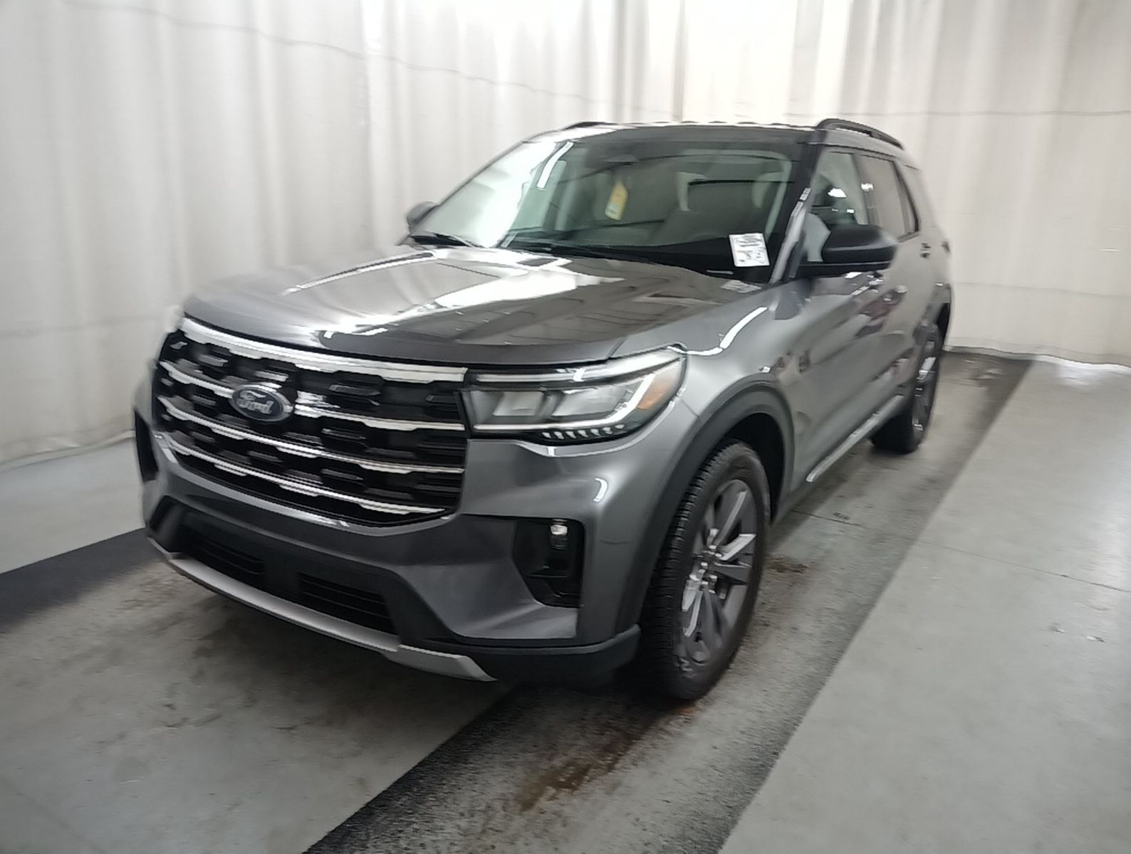 2025 Ford Explorer  Active AWD