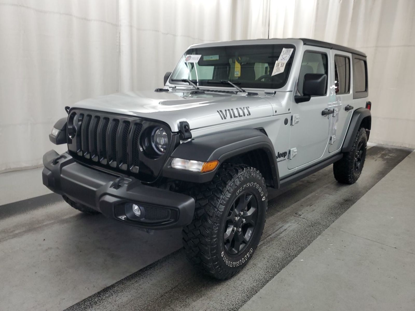 2023 Jeep Wrangler   AWD
