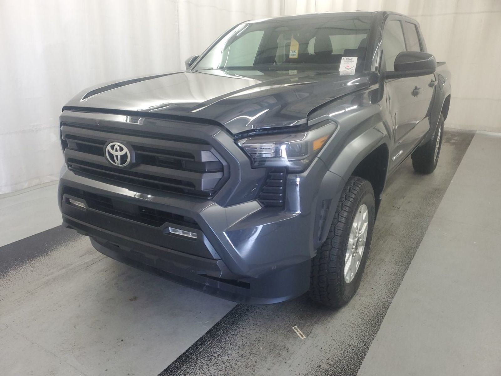 2024 Toyota Tacoma  SR5 AWD