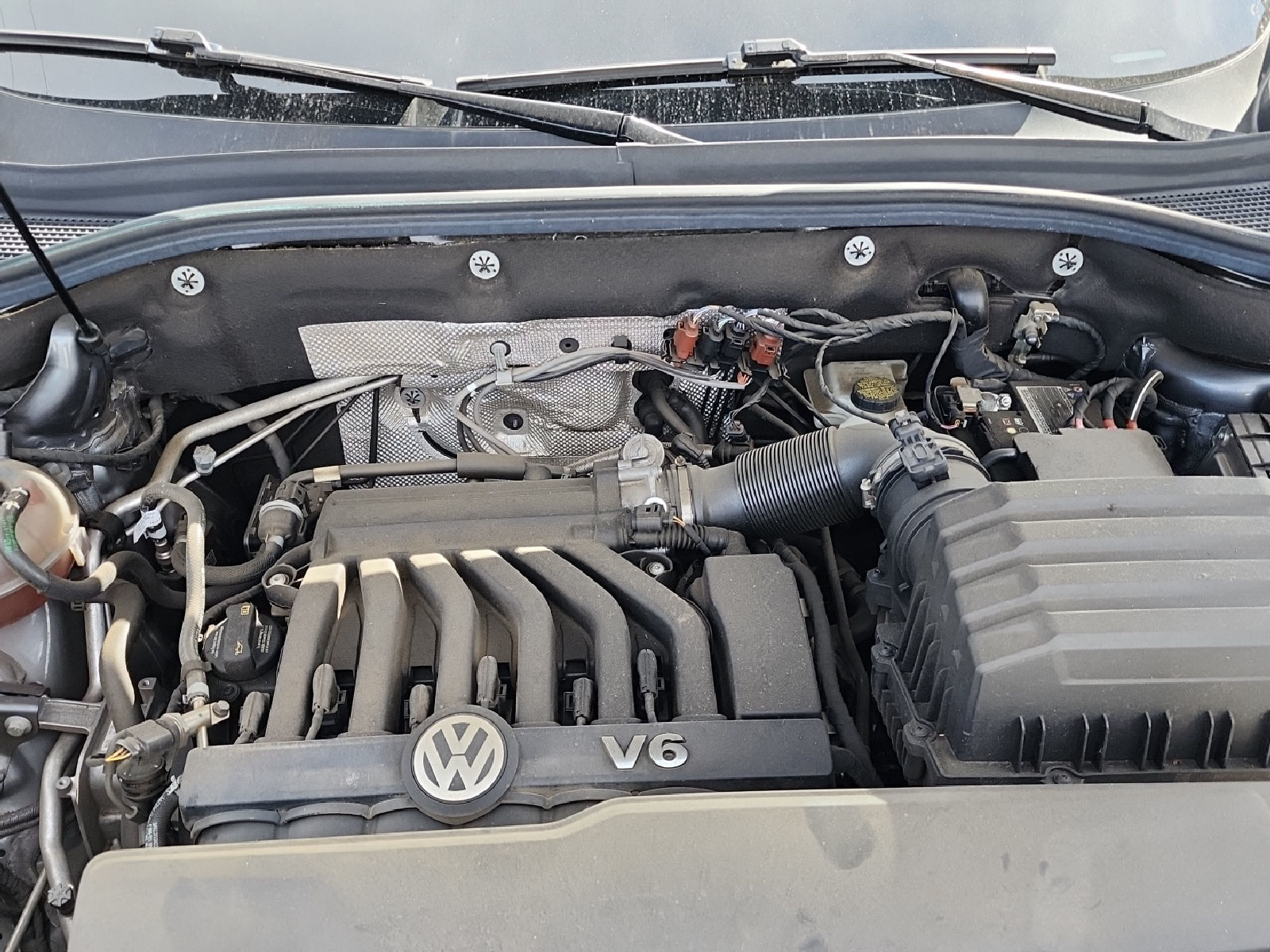 2020 Volkswagen Atlas Cross Sport   AWD