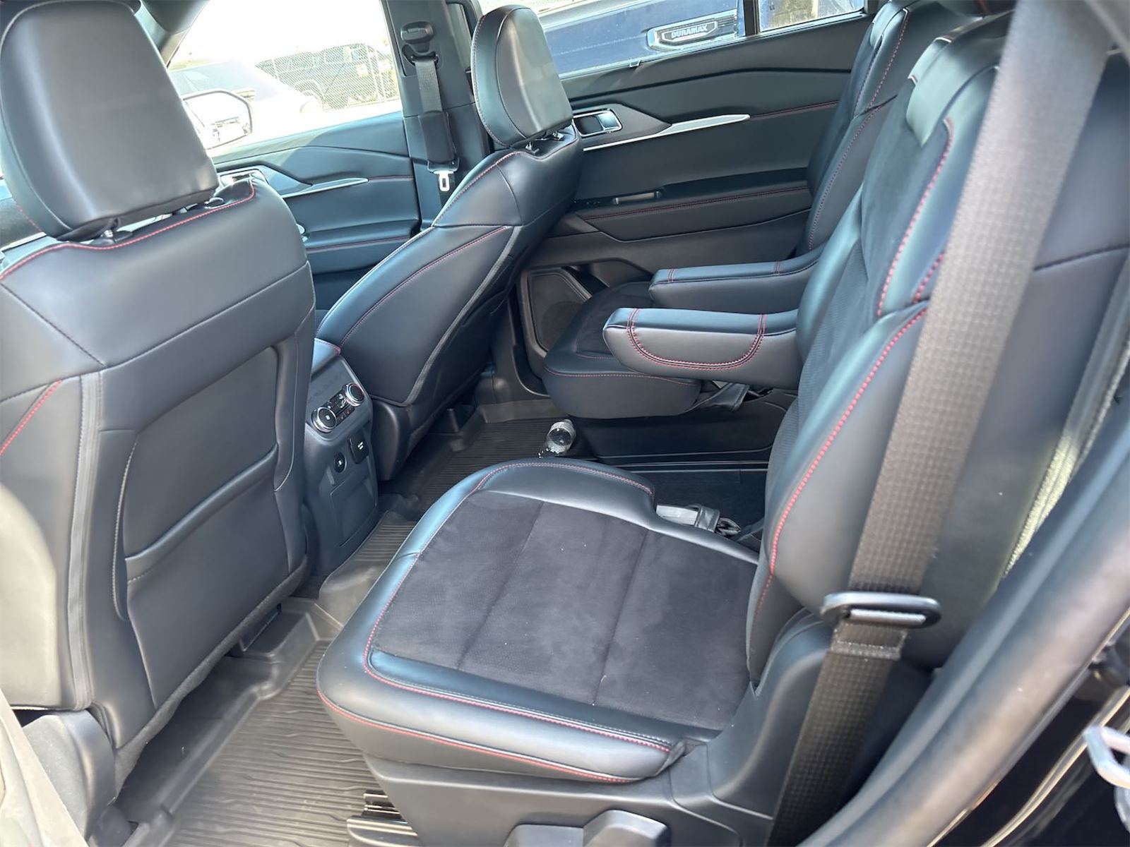 2025 Ford Explorer  ST AWD