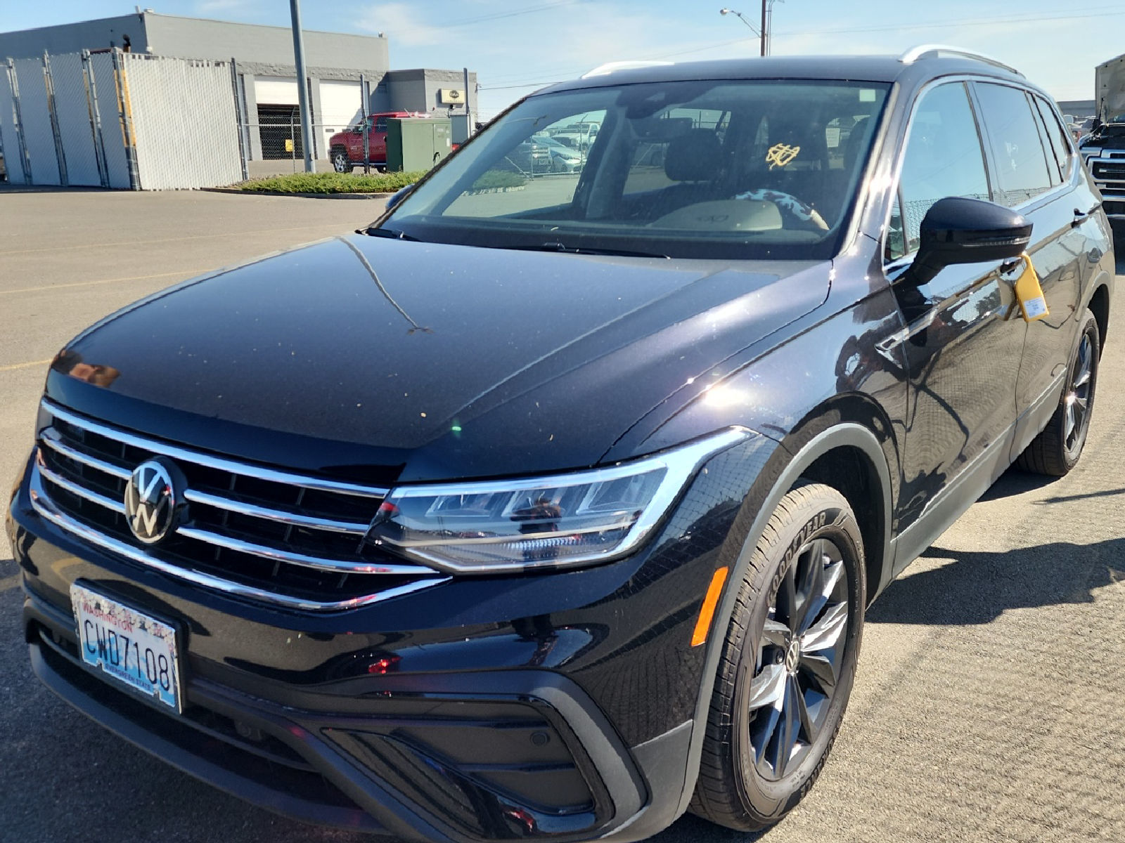 2023 Volkswagen Tiguan  SE AWD