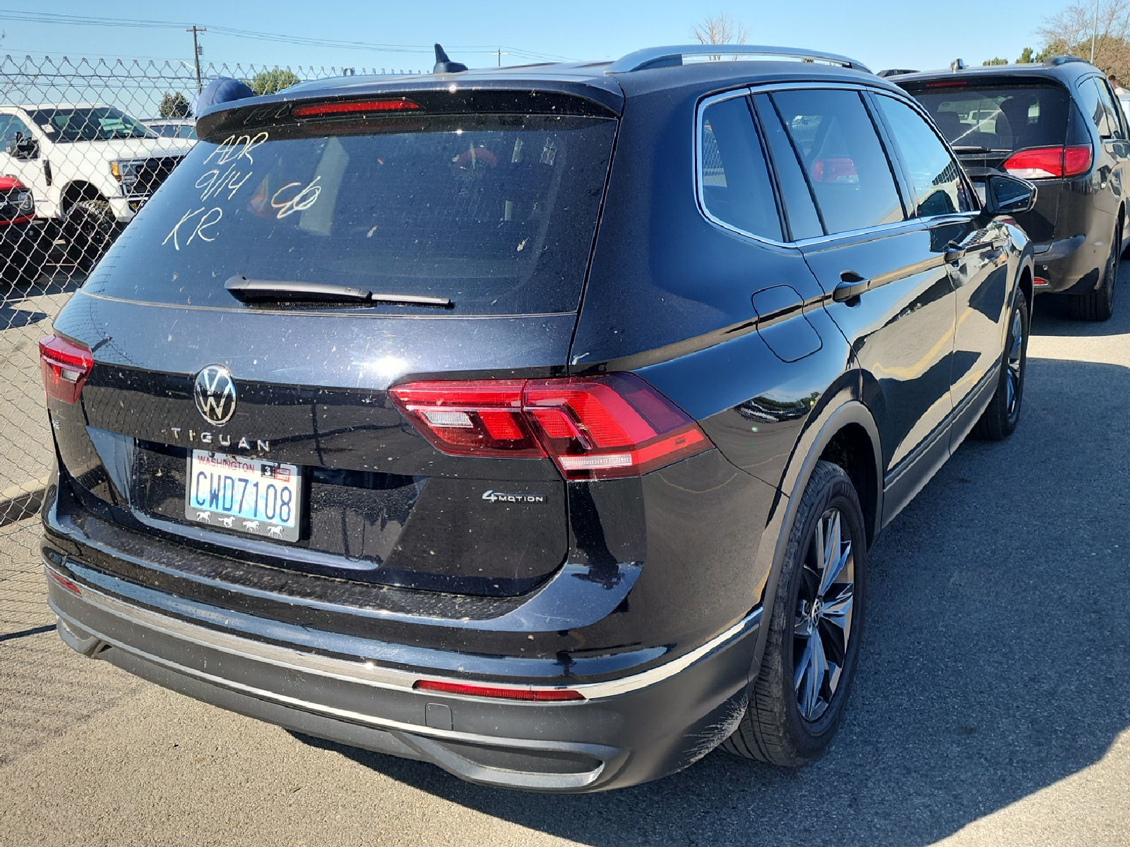 2023 Volkswagen Tiguan  SE AWD