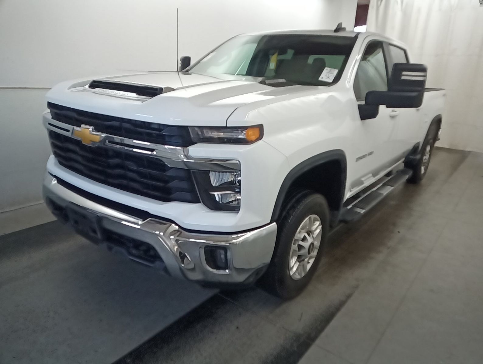 2025 Chevrolet Silverado 2500   AWD