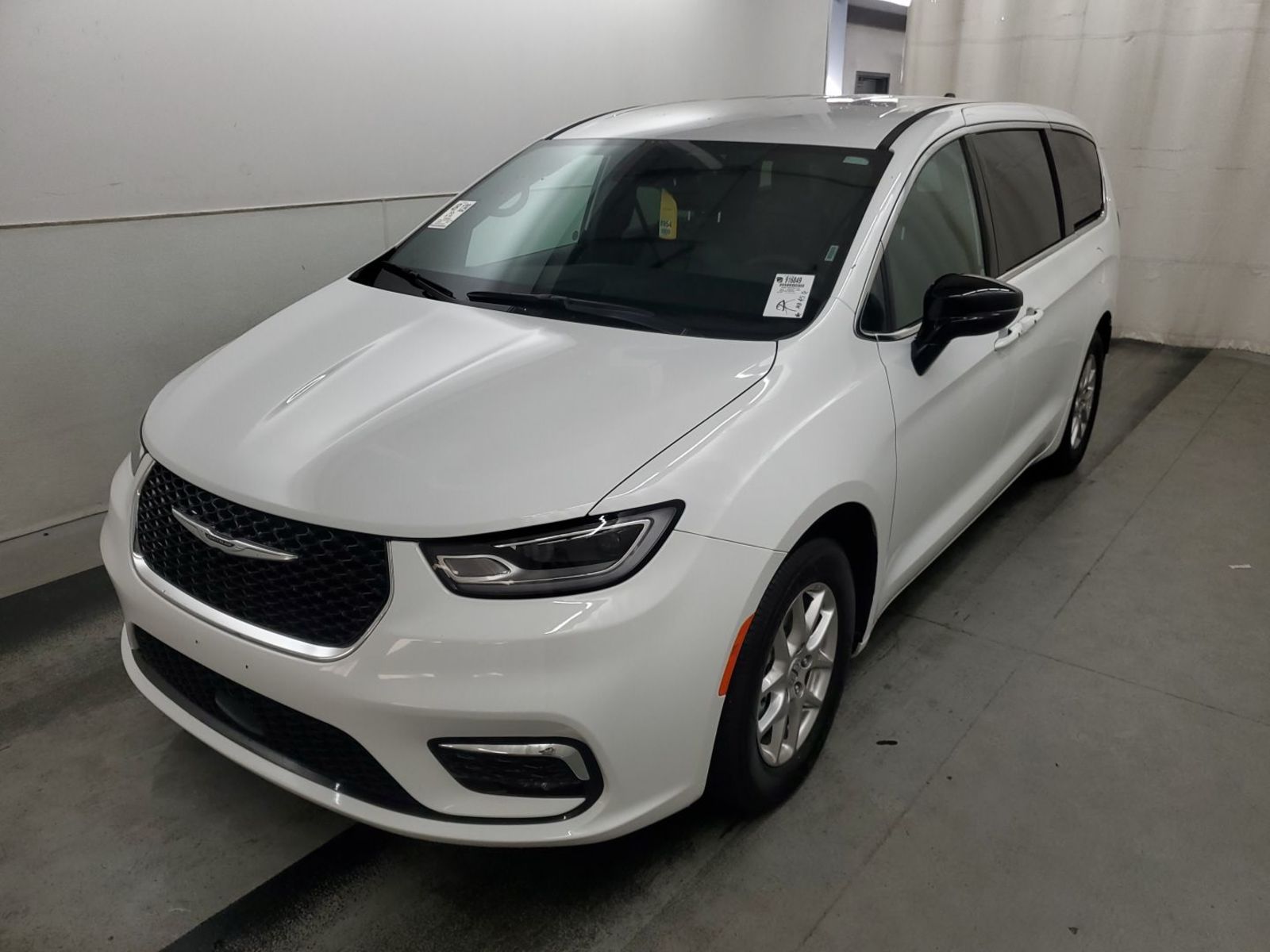 2025 Chrysler Pacifica  Select FWD