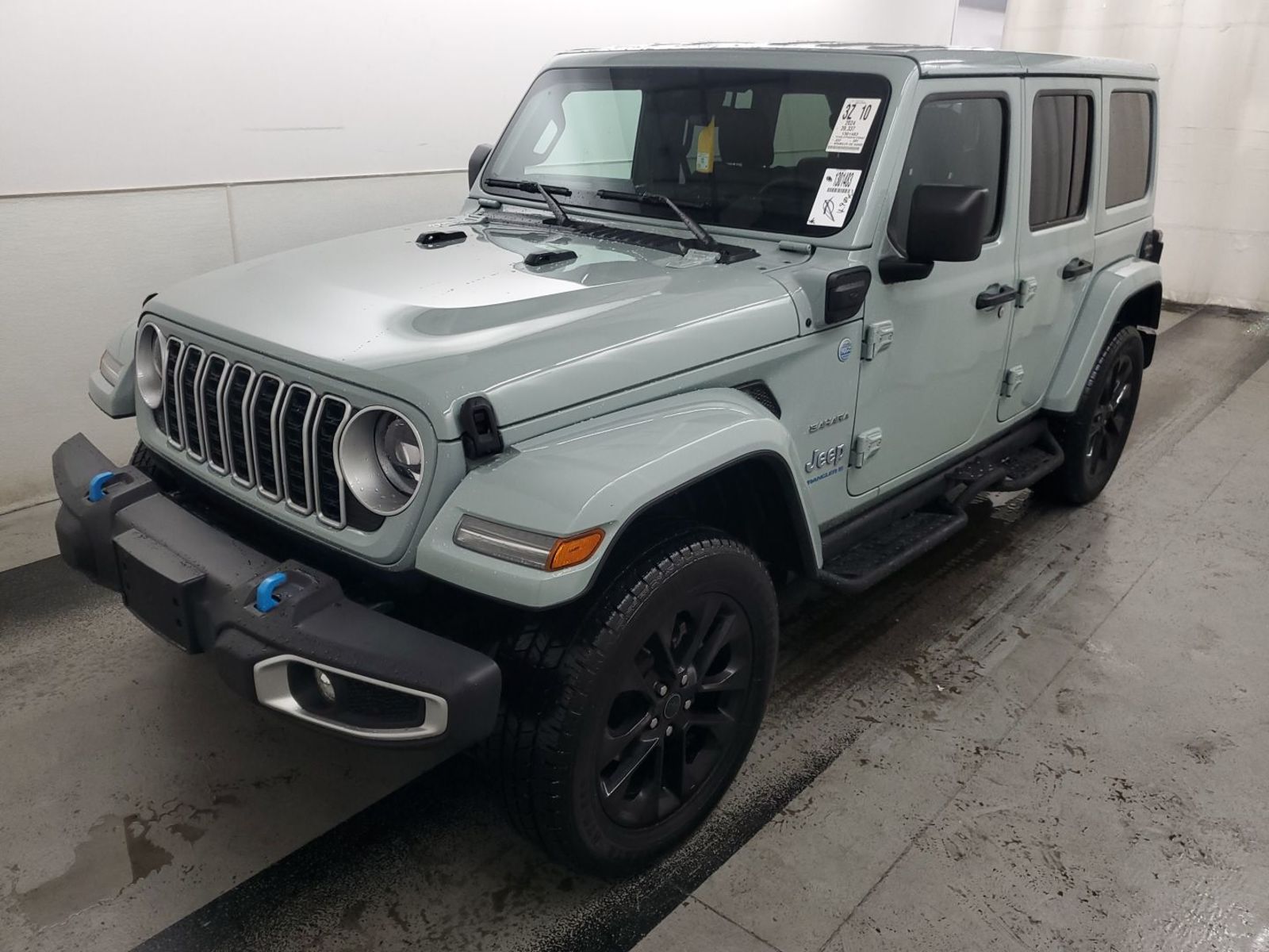 2024 Jeep Wrangler   AWD