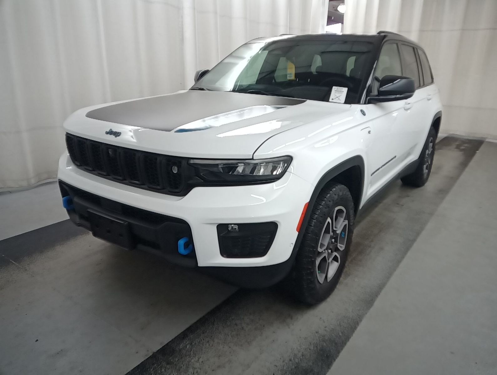 2024 Jeep Grand Cherokee   AWD