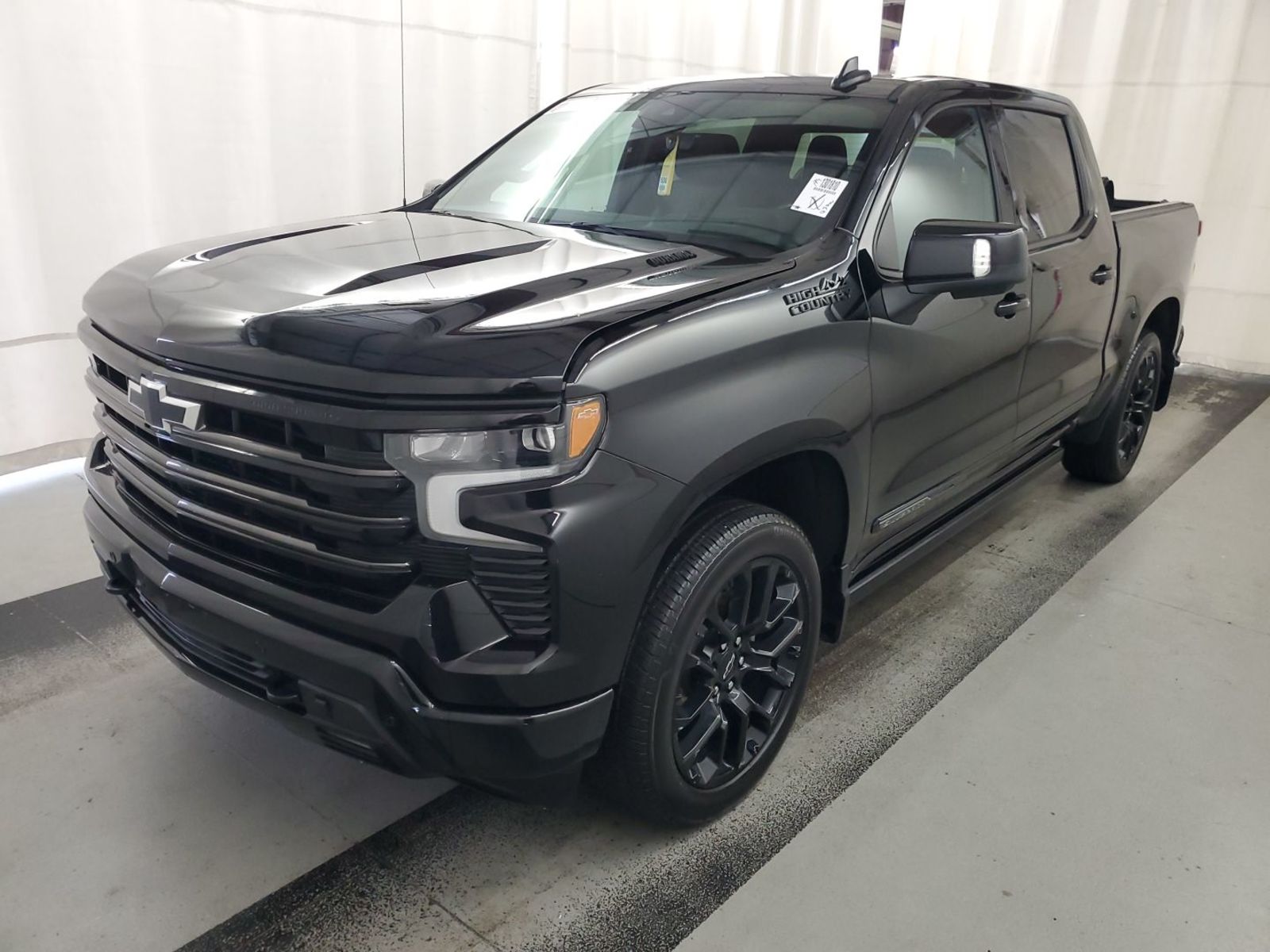 2025 Chevrolet Silverado 1500  High Country AWD