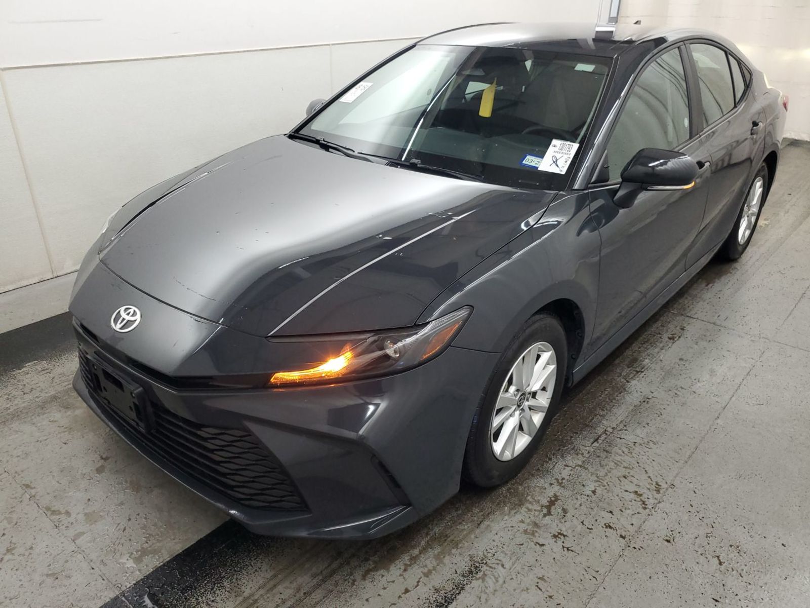 2025 Toyota Camry   FWD