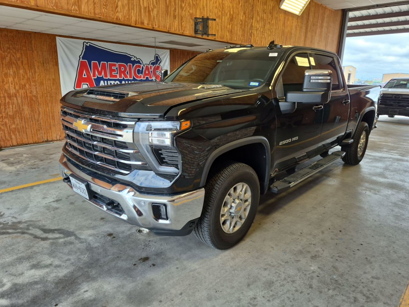 2025 Chevrolet Silverado 2500   AWD