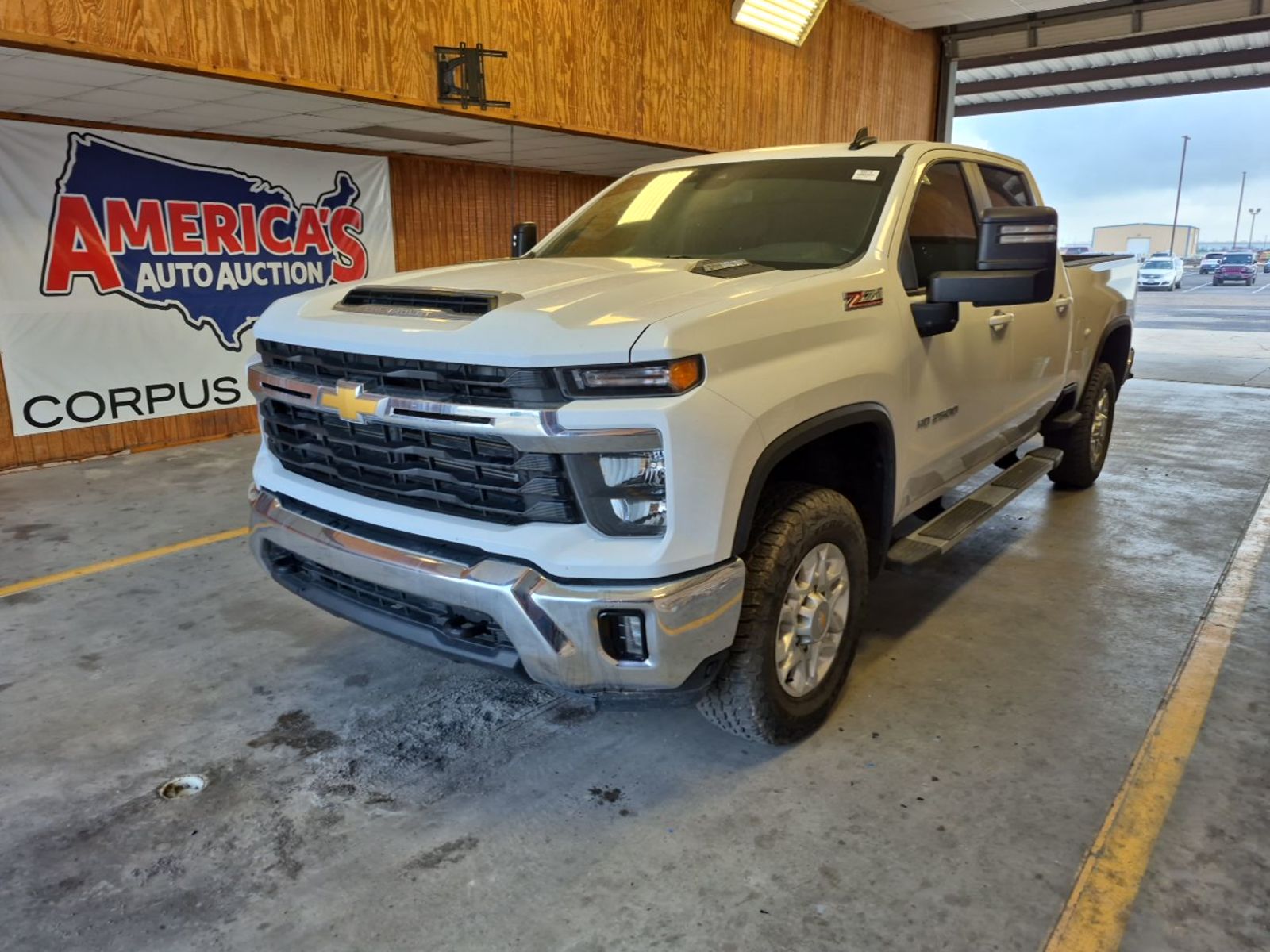 2024 Chevrolet Silverado 2500   AWD