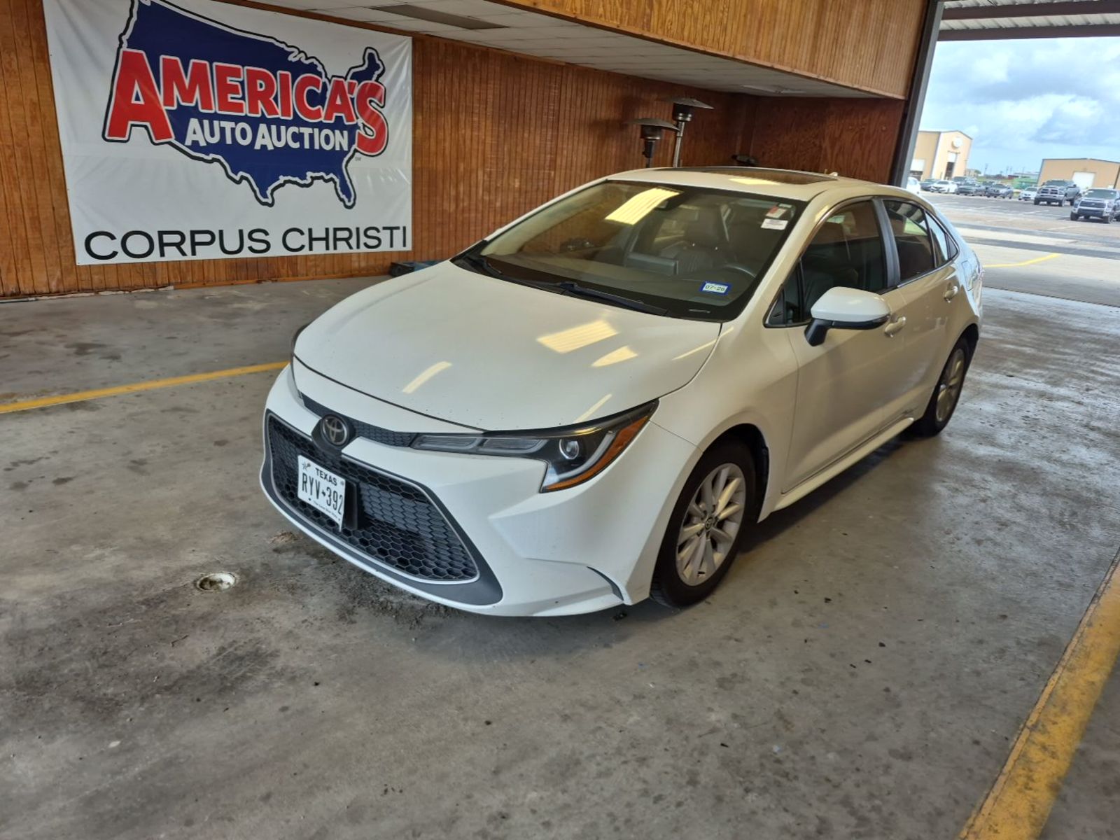 2022 Toyota Corolla  XLE FWD