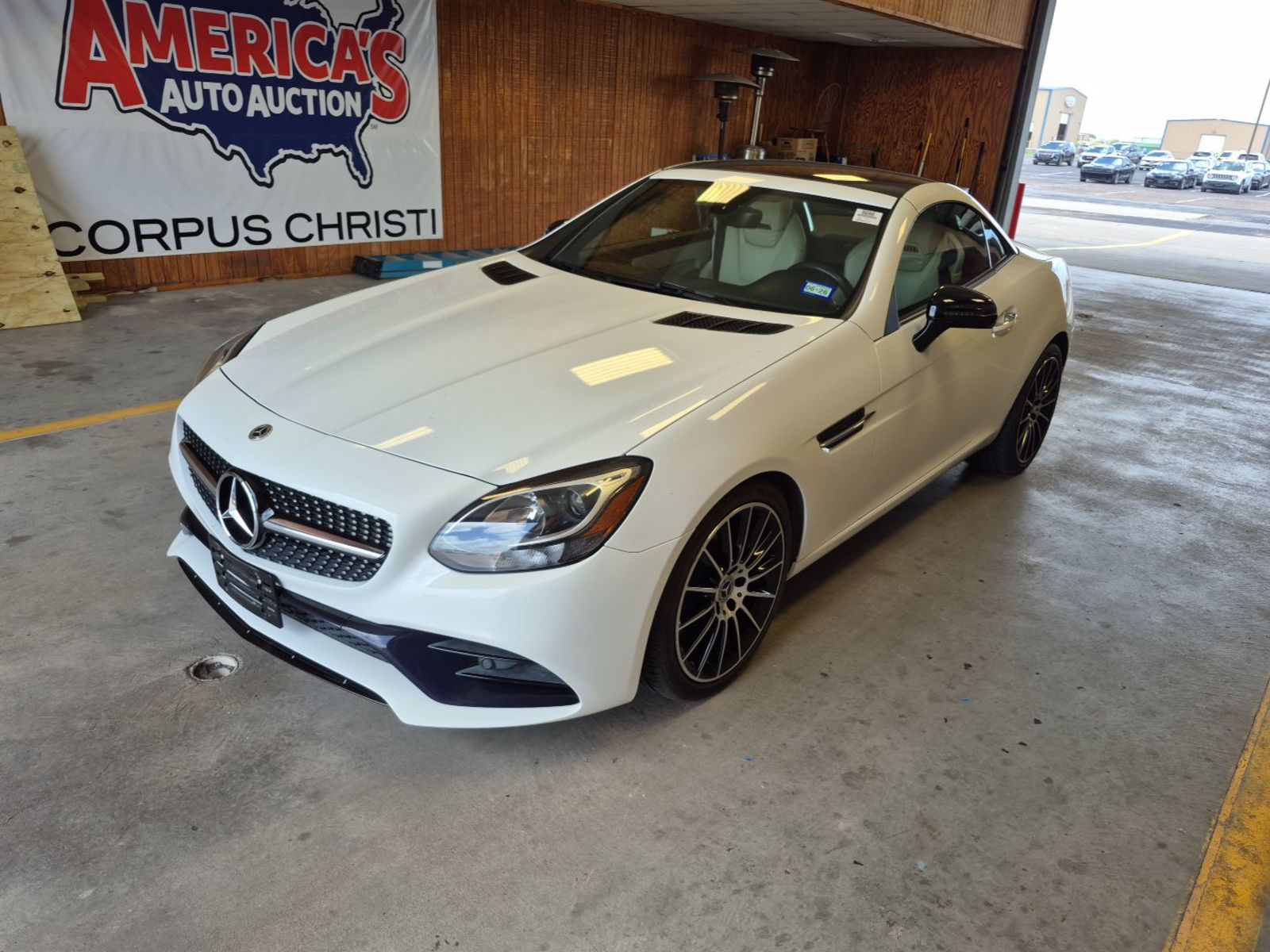 2019 Mercedes-Benz SLC   RWD