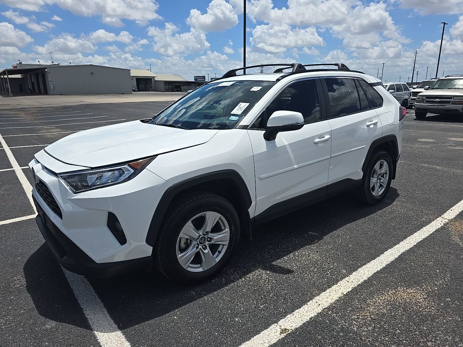 2021 Toyota RAV4  XLE FWD