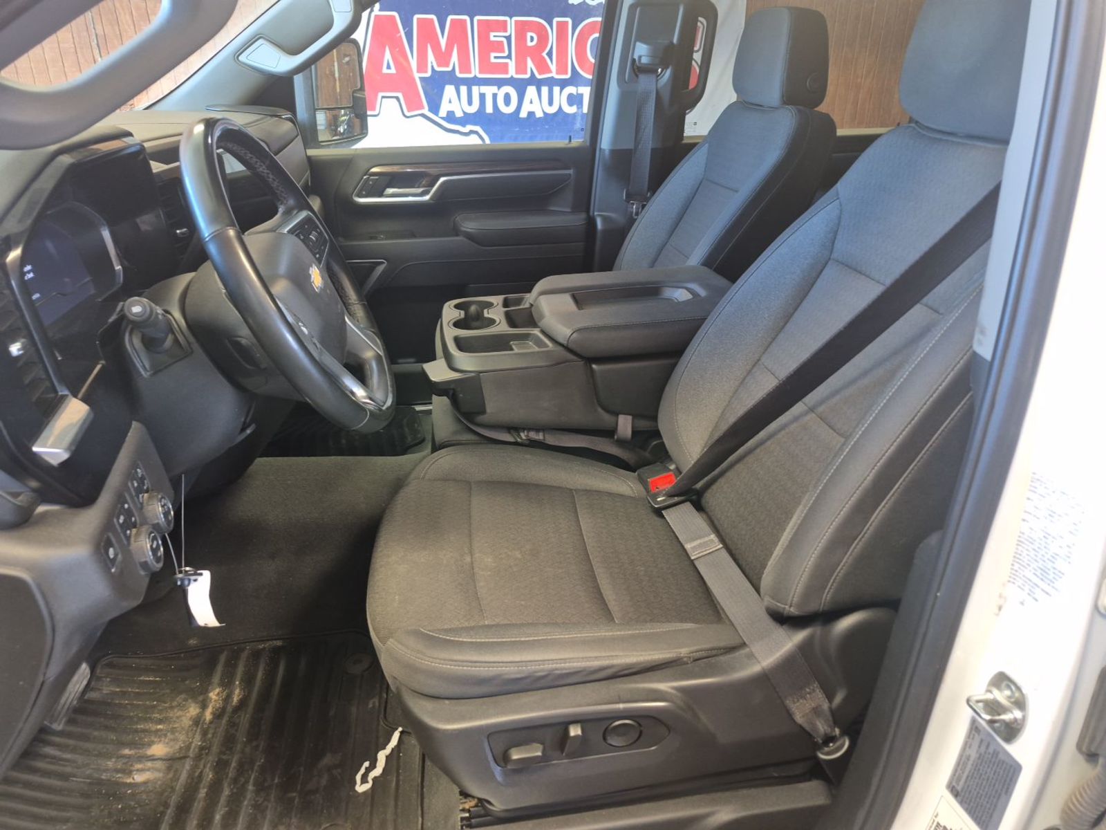 2025 Chevrolet Silverado 3500   AWD