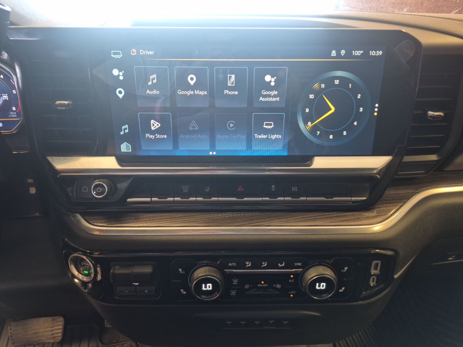 2025 Chevrolet Silverado 3500   AWD