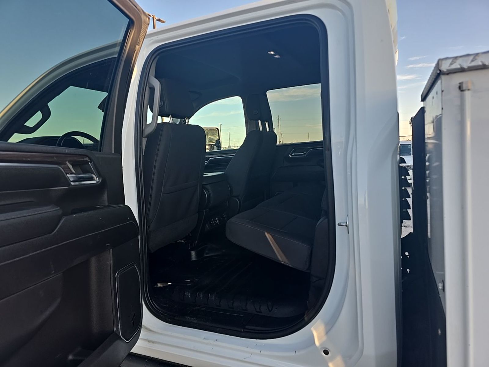 2024 Chevrolet Silverado 3500   AWD