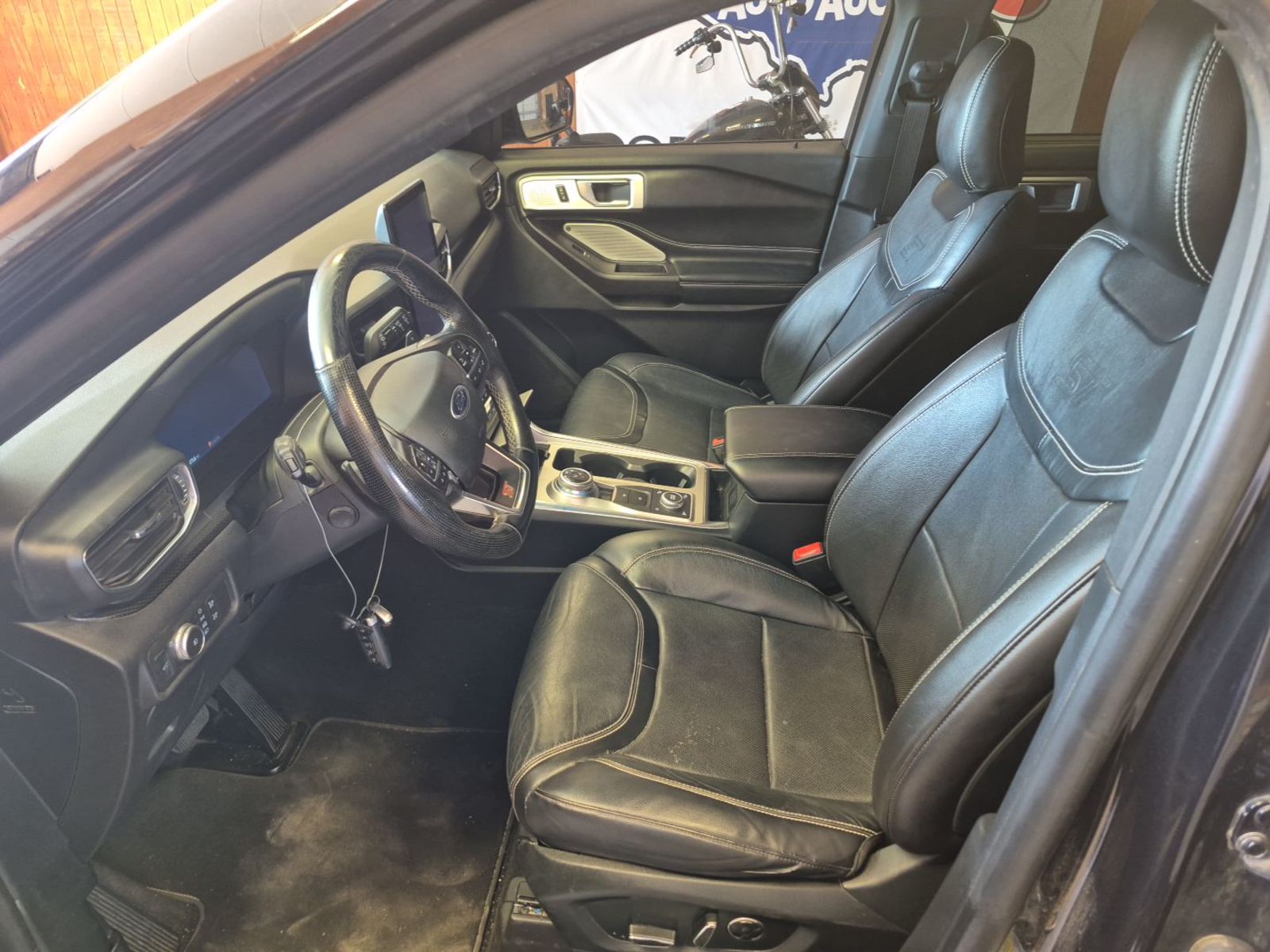 2020 Ford Explorer  ST AWD