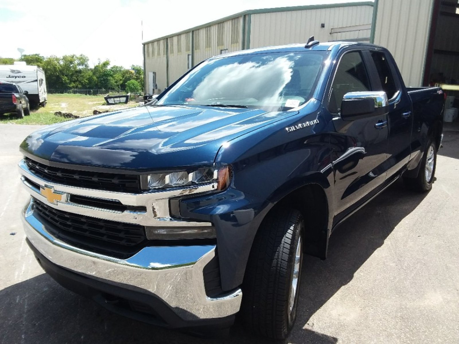 2020 Chevrolet Silverado 1500  LT AWD