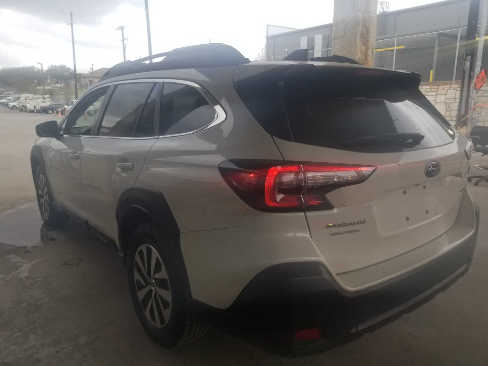 2024 Subaru Outback  Premium AWD