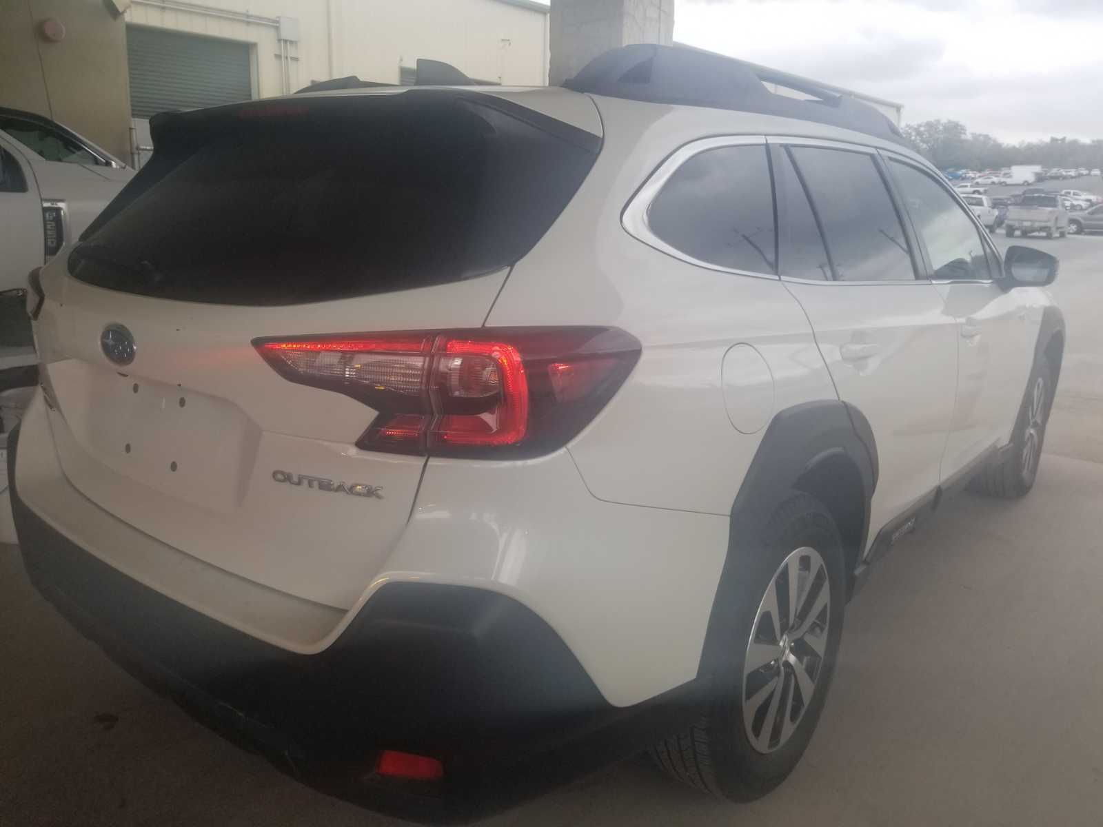 2024 Subaru Outback  Premium AWD