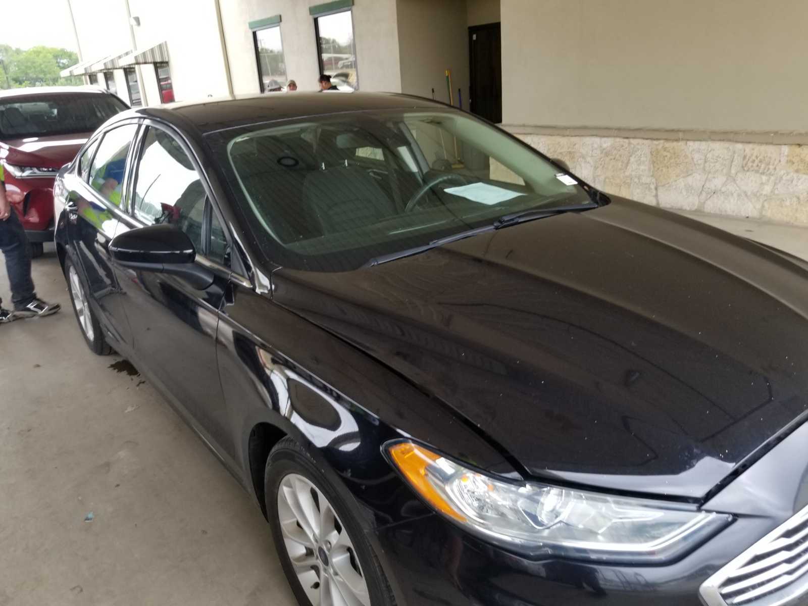 2020 Ford Fusion  SE FWD