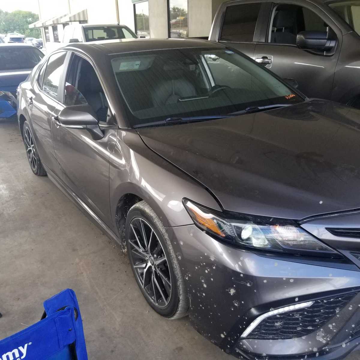 2022 Toyota Camry  SE FWD